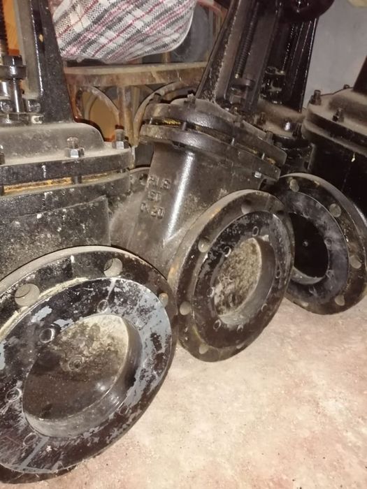 Задвижка продаётся