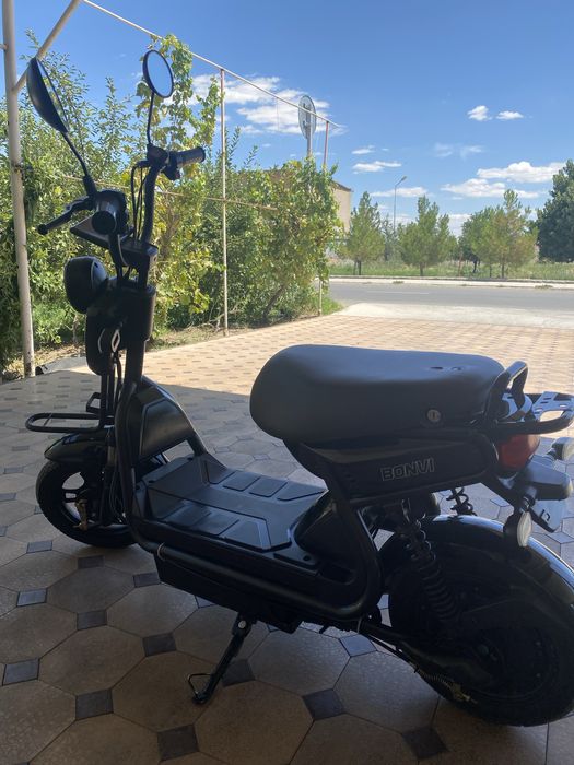 Мопет Скутор модел «БОНВЕ»