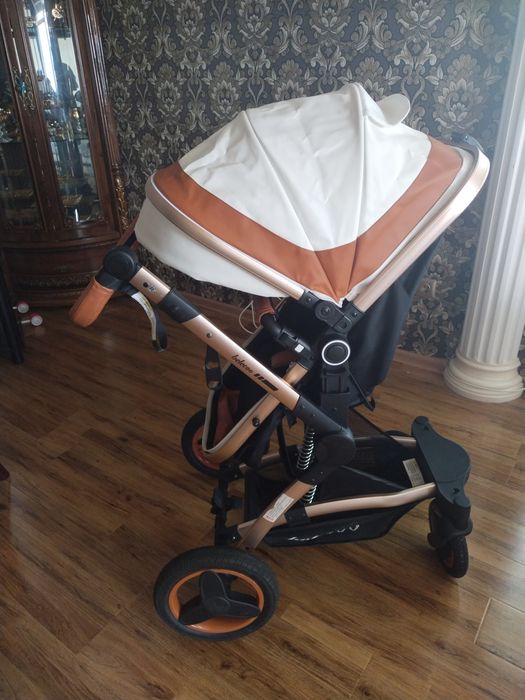 Продам коляску-трансформер с автолюлькой Belecoo
