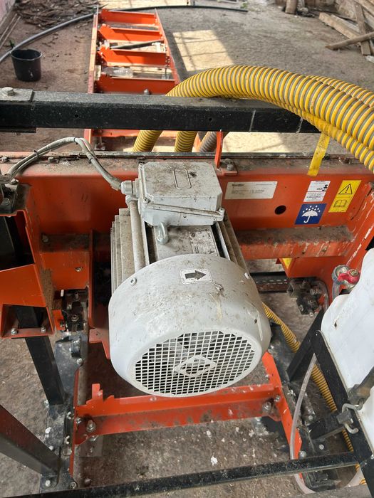 Gater  Fierastrau  pentru busteni ( MOTOR BENZINA)