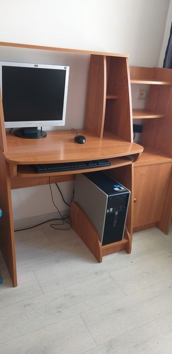Продам компьютер HP, вместе со столом