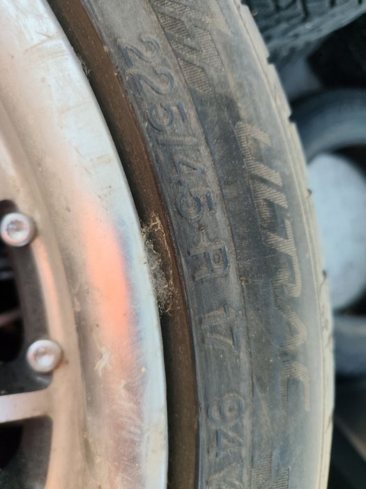 Veedestein 225/45R17