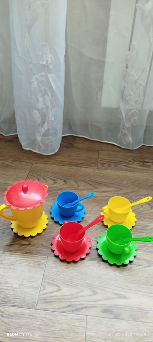 Продам набор детская  посуды