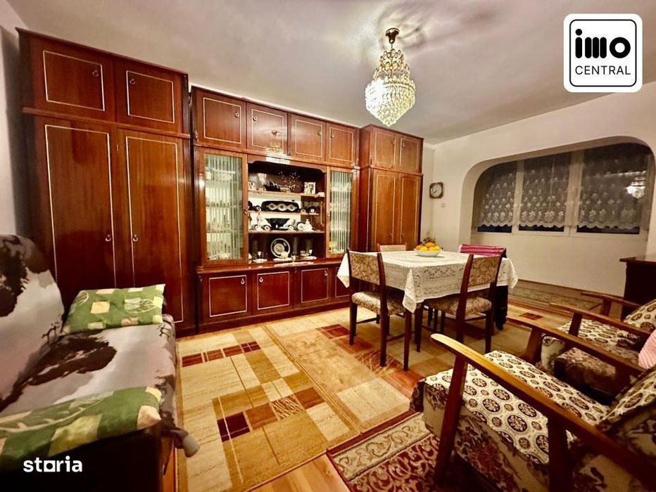 Apartament spatios, 3 camere DECOMANDATE, priveliste panoramica, Zoril