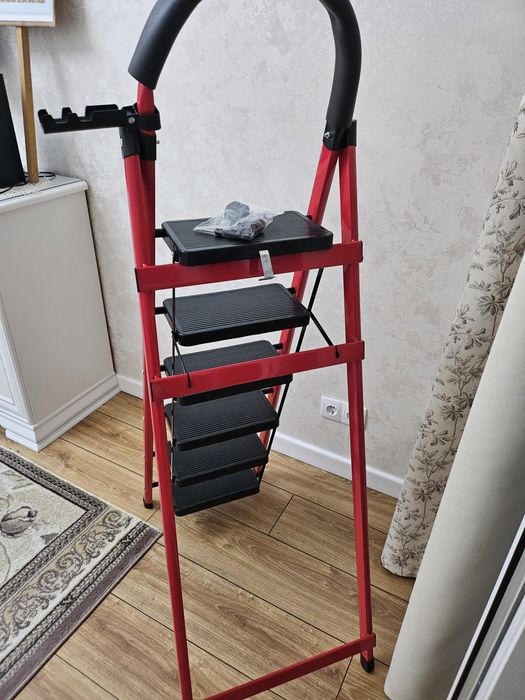 Продам стремянку