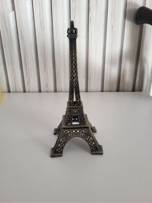 Продам статуэтки