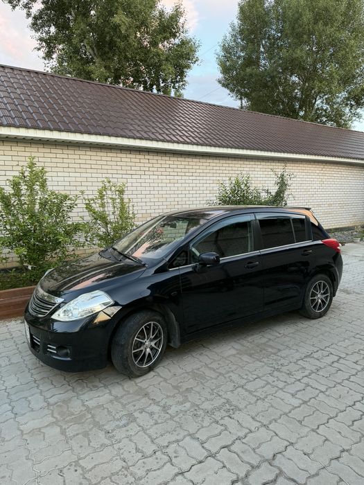 Nissan tiida 2008
