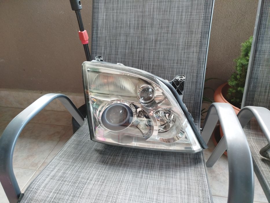 AFL фарове Vectra c Signum десен