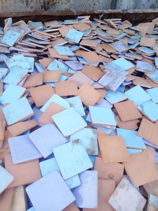 Продаётся кафель саведская маёлика