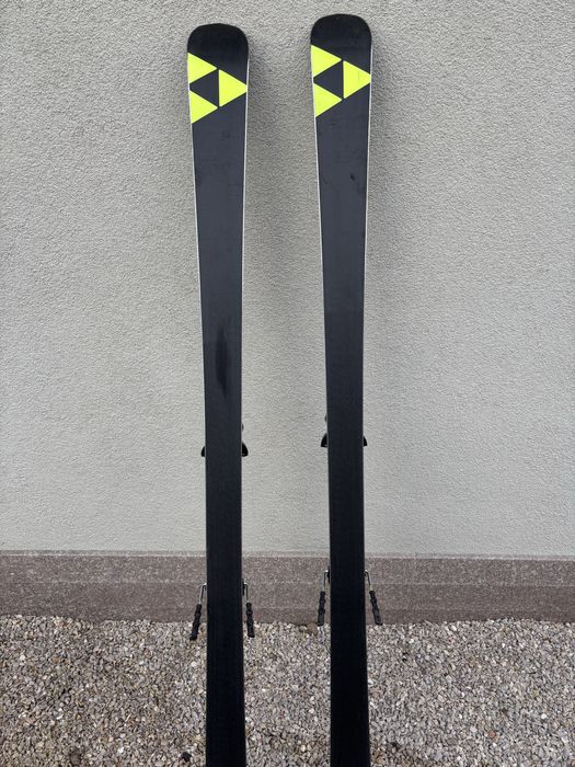 Ски и ски обувки