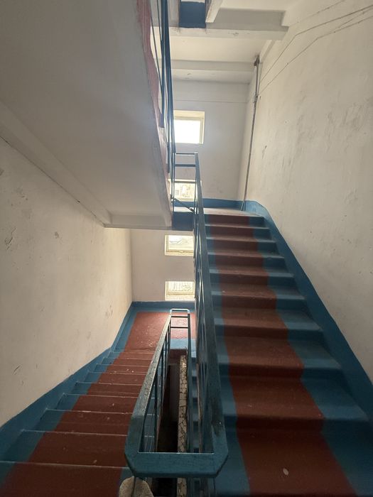 2 бөлмелі 2 этаждан ортаңғы бөлік Титов 2010жылғы үйден