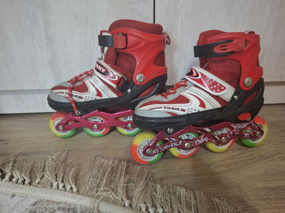 Ролики для девочек в отличном состоянии пользовались не много