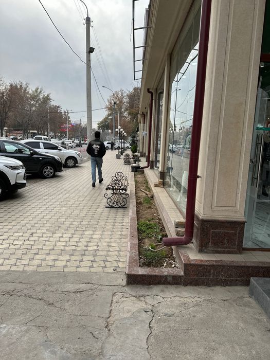 Сдам в аренду  4-этажа с террассой кафе,офис,гостевой дом итд.