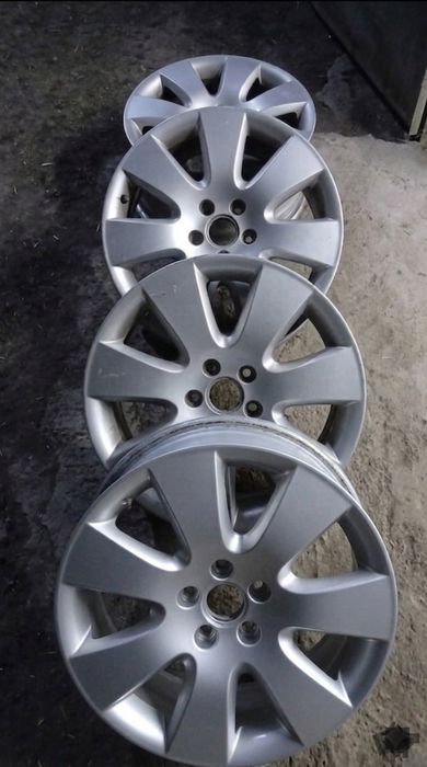 Продам  диски .R18.