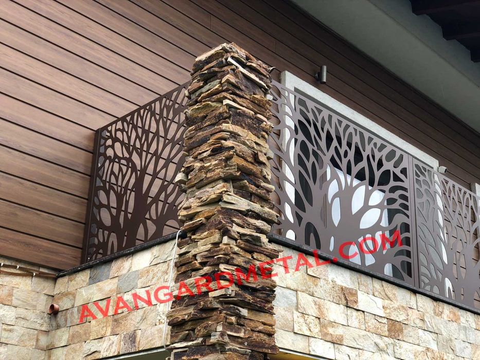 Метални пана за врати, огради парапети