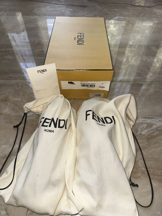 Fendi Sneakers Low-Top *FF logo