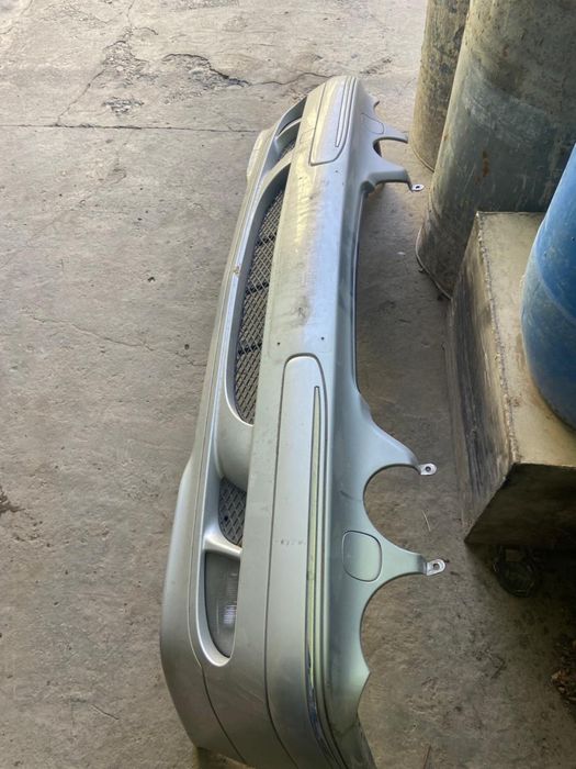 Мерседес 210 лупарик оригинал передний бампер