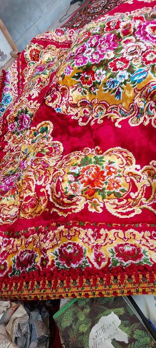 Албанский ковёр.