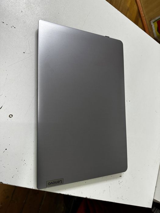 Продается ноутубк i3-12gen