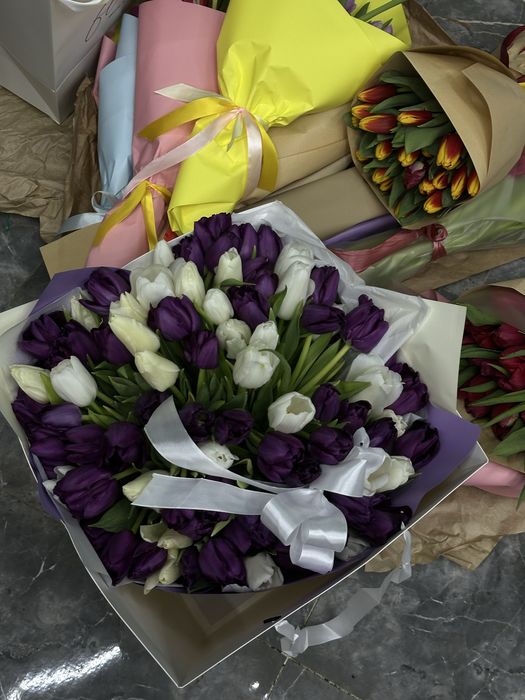 Тюльпаны по 300тг бутон , Можно оптом