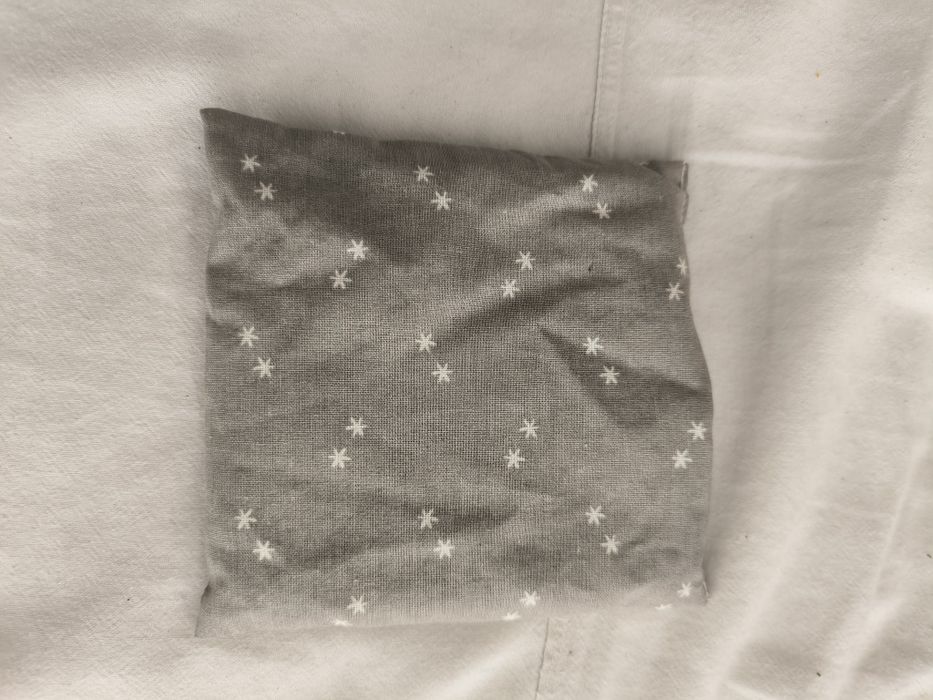 Запазени играчки и черешови костилки