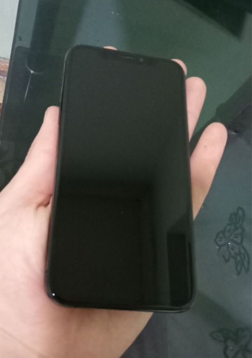 iPhone Xs 256 Gb Rangi qora