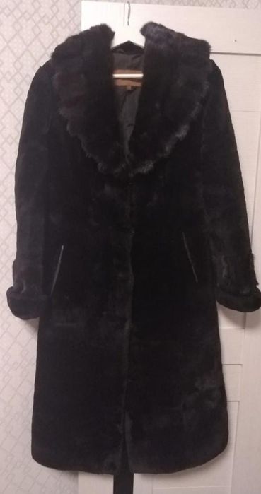 Продается жееская шуба