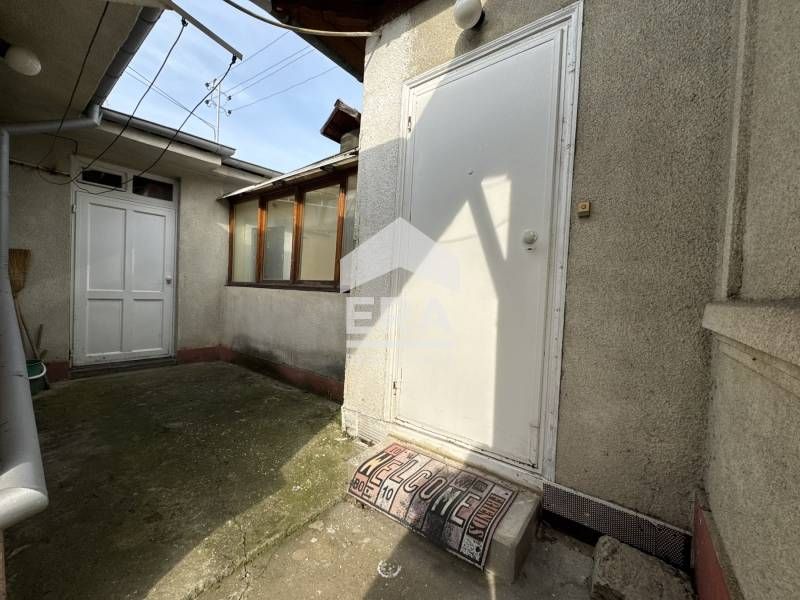 Продава се Къща в Силистра, Център - 102 кв.м за 550 €/кв.м - Снимка #9