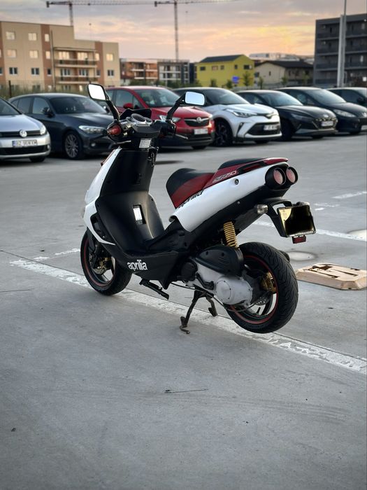 Aprilia SR 50.