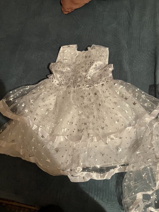 Продам платье снежинка