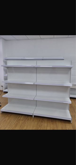 Срочно продам стеллажи