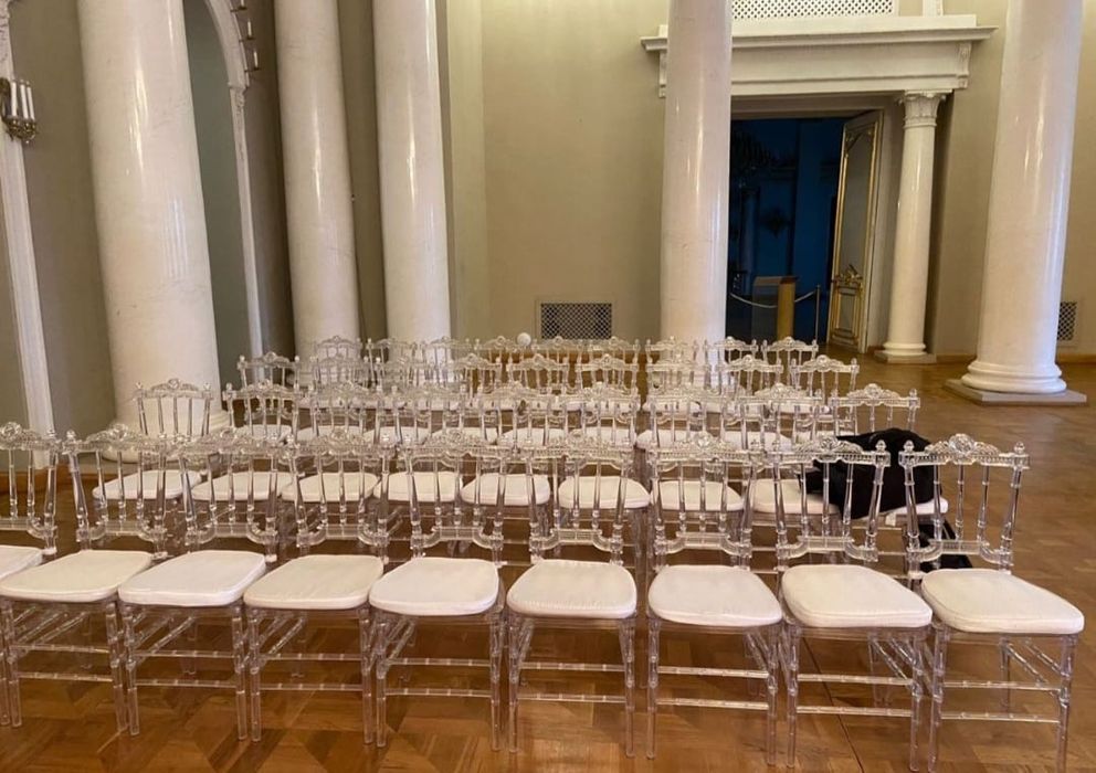 Аренда мебели и стулья