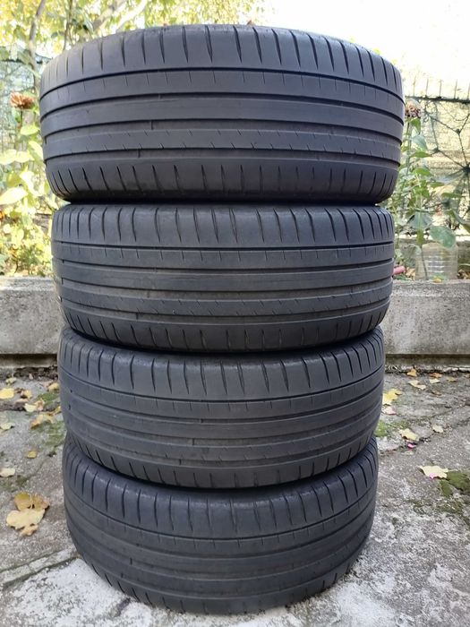 215/55/17 4бр.Michelin Летни гуми