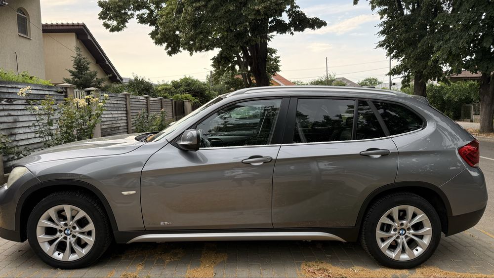 BMW X1 xDrive 204CP automat
