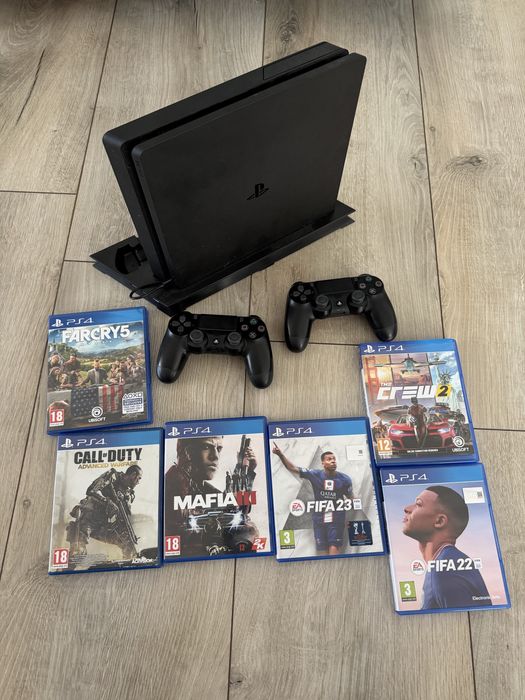 PS4 Slim 500 + 2 controllere + stand cu racire