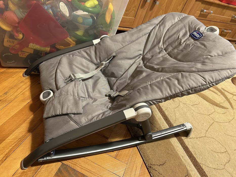 Scaun balansoar pliabil Chicco