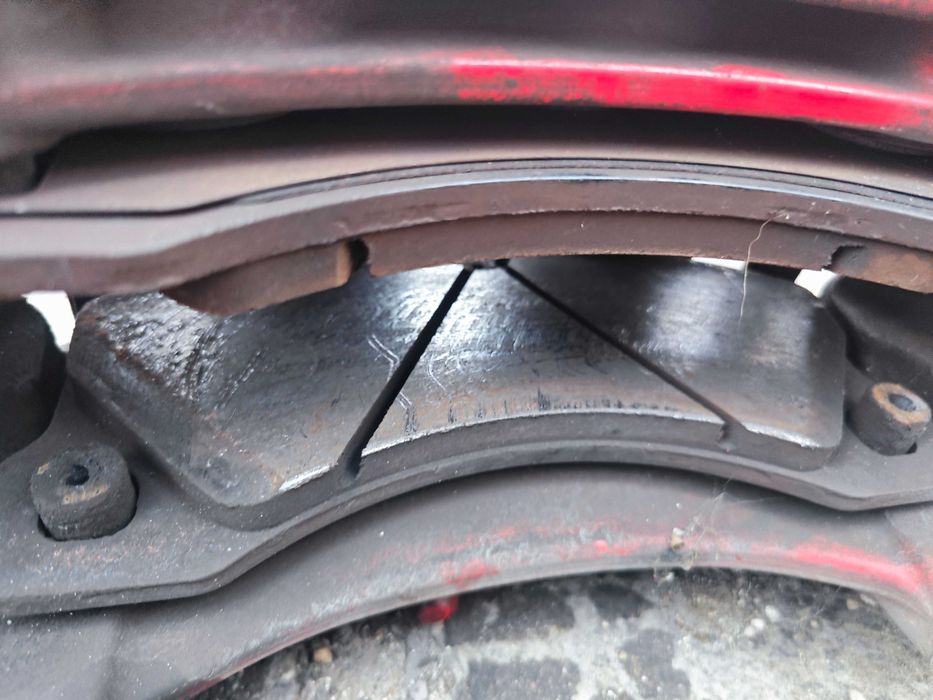 Спирачни апарати Porsche Cayene 2014 комплект 7PP615123 brembo 6 pot