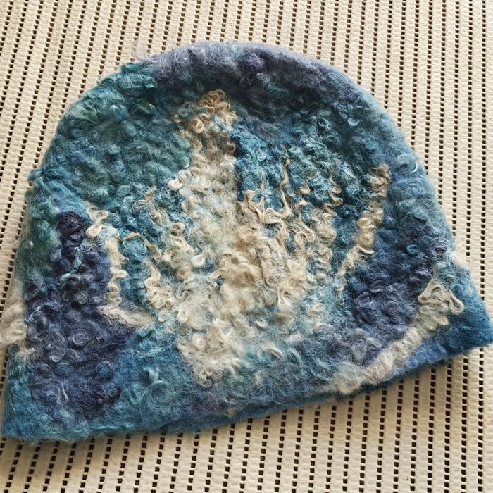 Шапочки из войлока