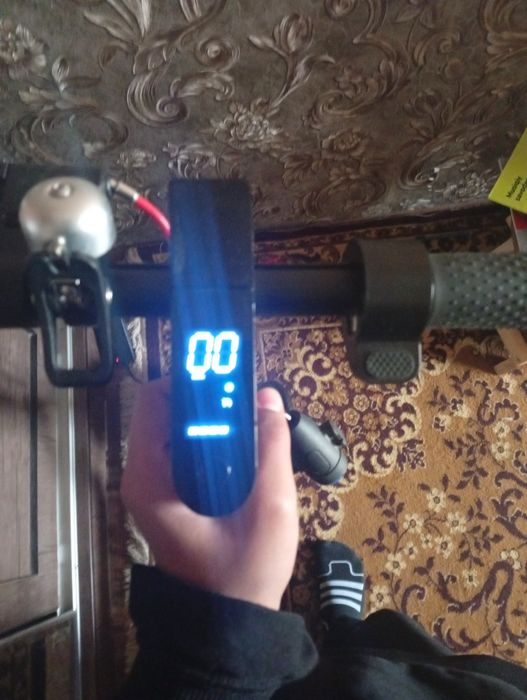 Электросамокат Axelus