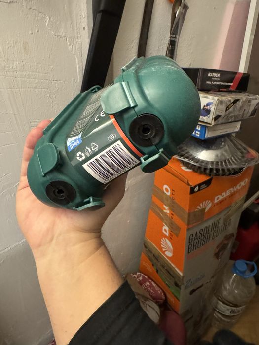 Предпазна кутия за разклонител против дъж  и замръзване . Чисто нова