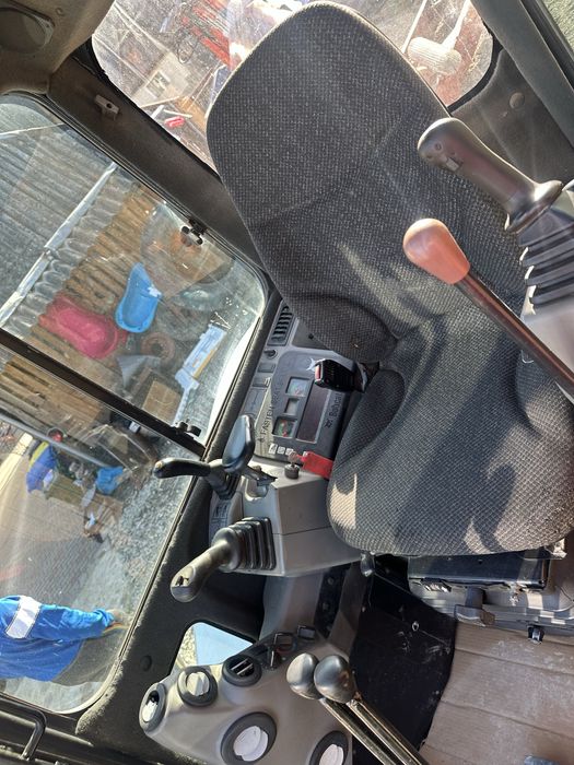 Miniexcavator bobcat e32