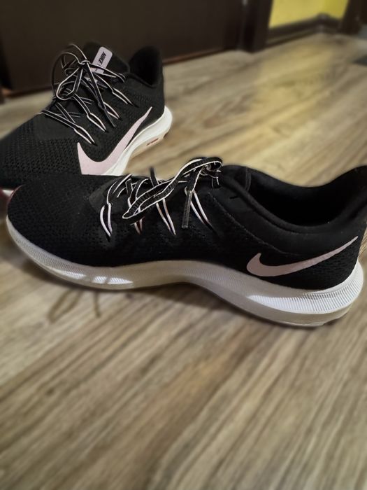 Дамски маратонки Nike