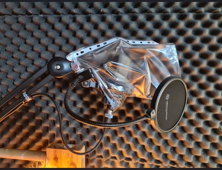 Microfon Studio AKG C214