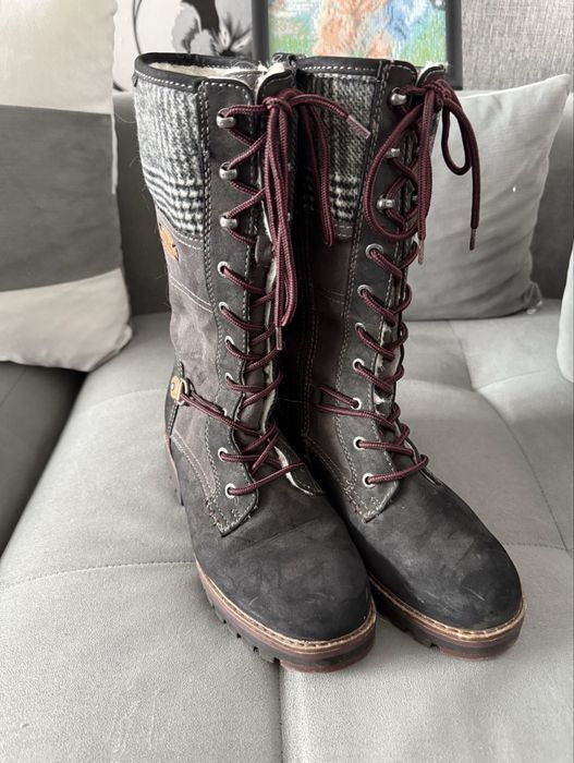 Отлични дамски ботуши Bench