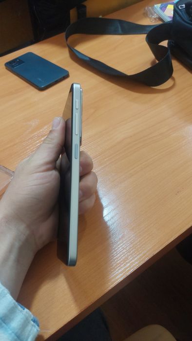 itel P65 power sotiladi 128 GB 8