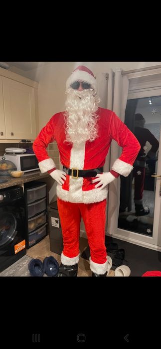 Măști și costum de moș Crăciun, mesaj în privat pentru mai multe detal