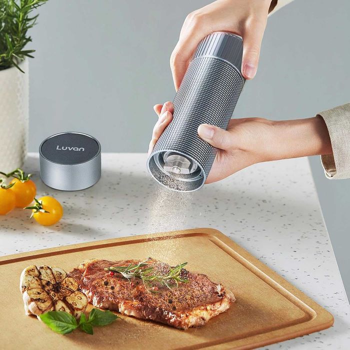 Luvan Salt Grinder - ръчна алуминиева мелничка за сол, нова, регулируема