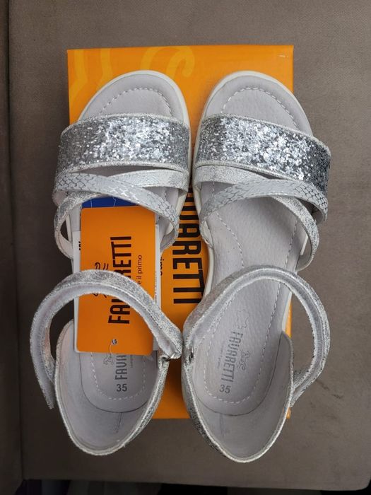 Сандалии, босоножки 35 р