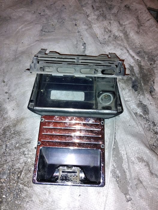 Пепельница мерс 190 продам