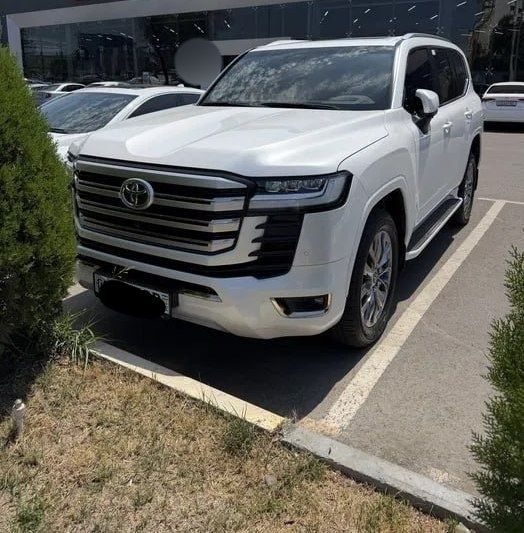 Toyota Land Cruiser 300